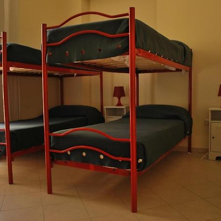 Art Hostel Неаполь Екстер'єр фото
